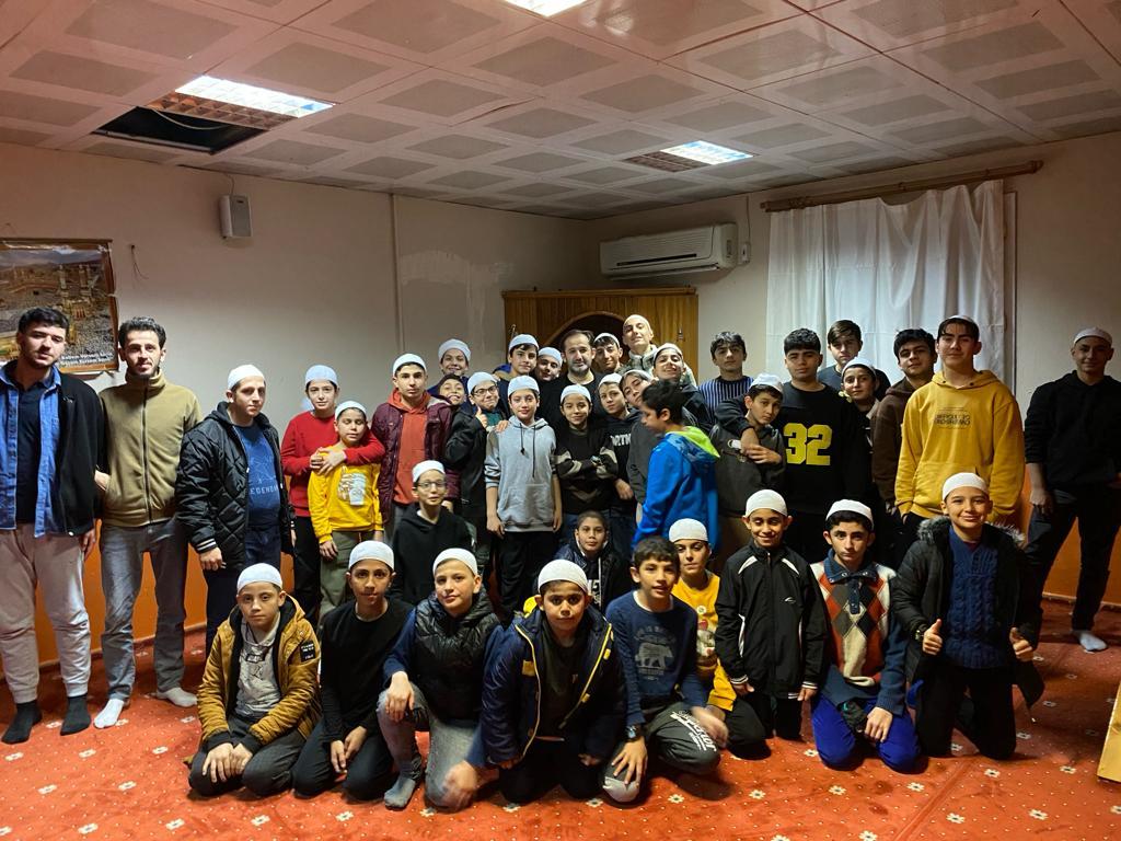 Samsun Dini Yüksek İhtisas Merkezi Müdürü Sayın Hafız Metin KOCA Hocamız yatsı namazı sonrası kursumuz öğrencilerine sohbet programı düzenlemiştir.